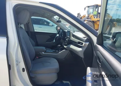 2021 Toyota Highlander L z USA, uszkodzony, nr VIN 5TDCZRAHXMS064223